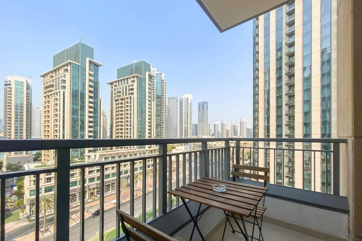 Silkhaus Chic Studio Burj Khalifa Short Walk Apartment Dubai