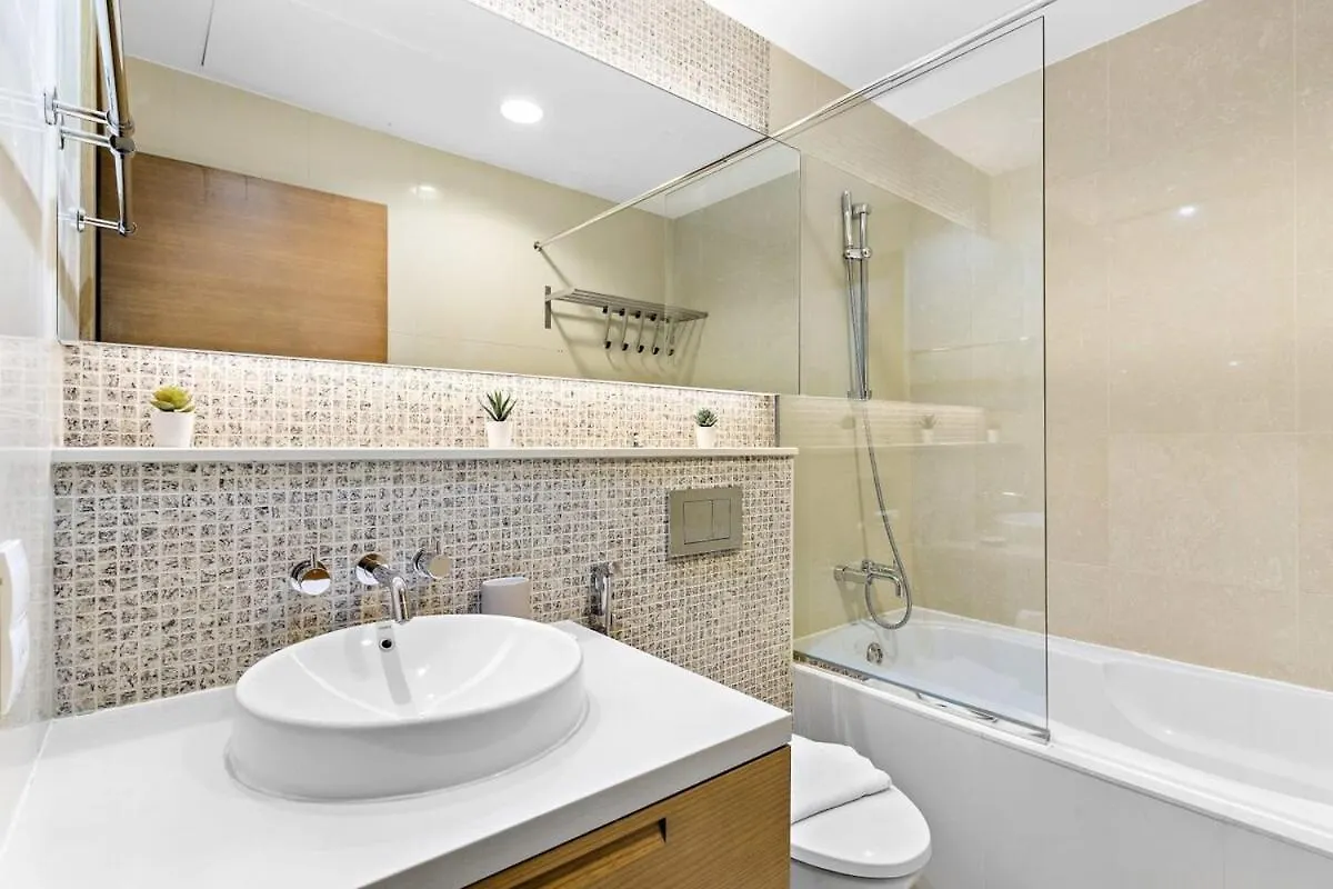 Silkhaus Chic Studio Burj Khalifa Short Walk Apartment Dubai