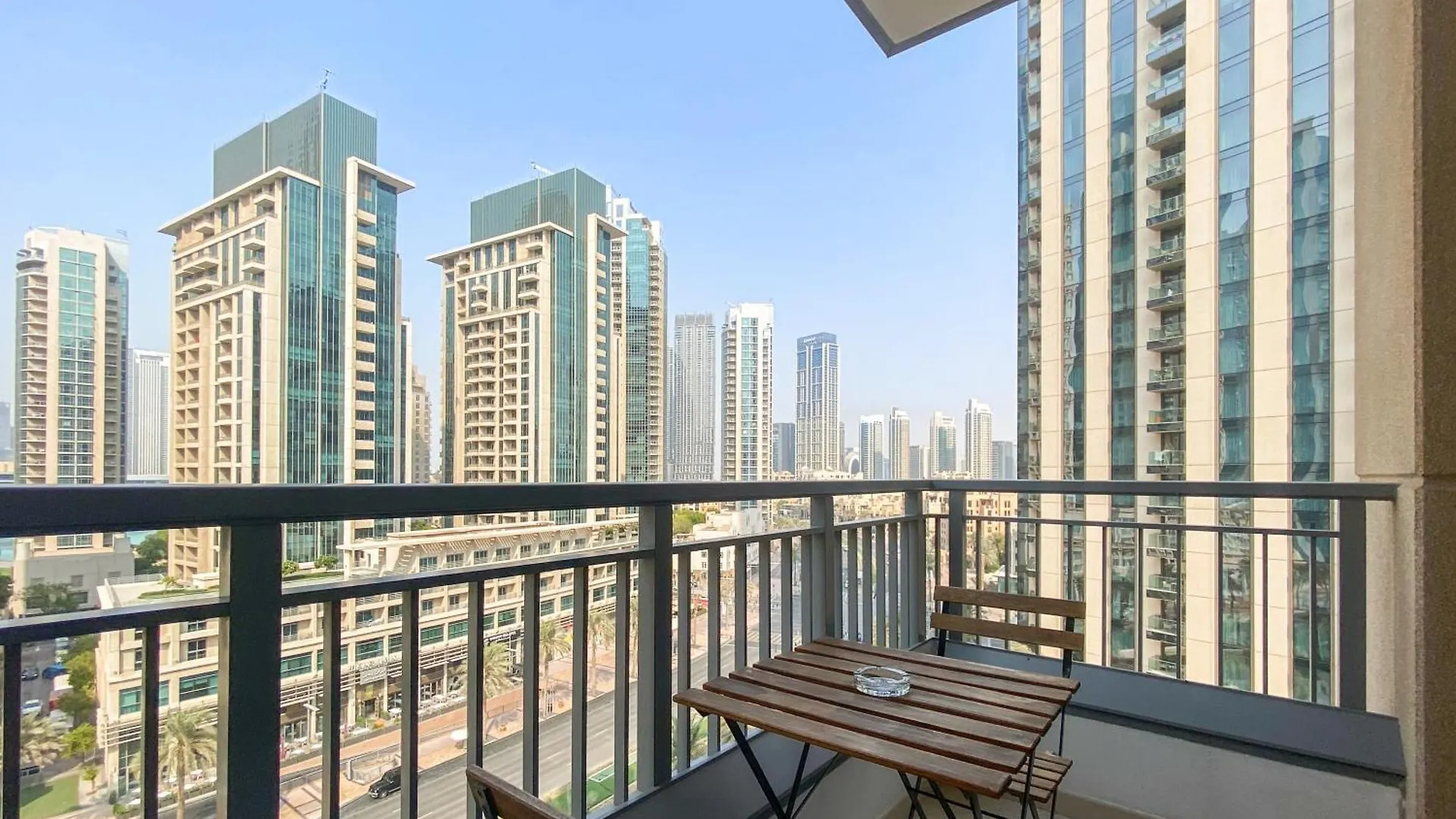 Silkhaus Chic Studio Burj Khalifa Short Walk Apartment Dubai